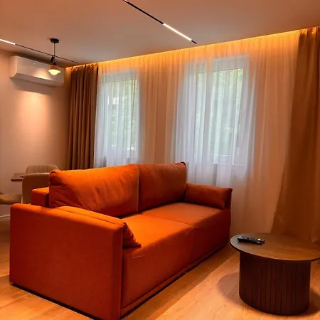Apartment Aura